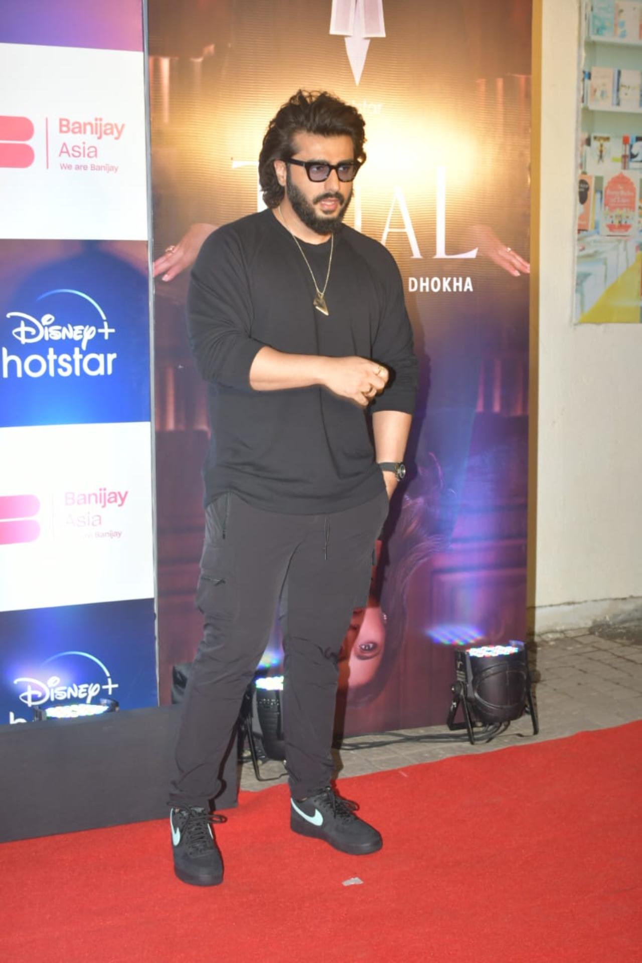 Arjun Kapoor was seen in an all-black outfit. He was seen at his candid best with the paps as usual 