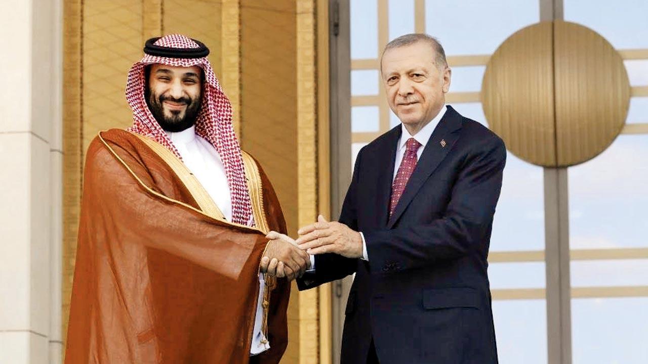 Turkey’s Erdogan on Gulf visit