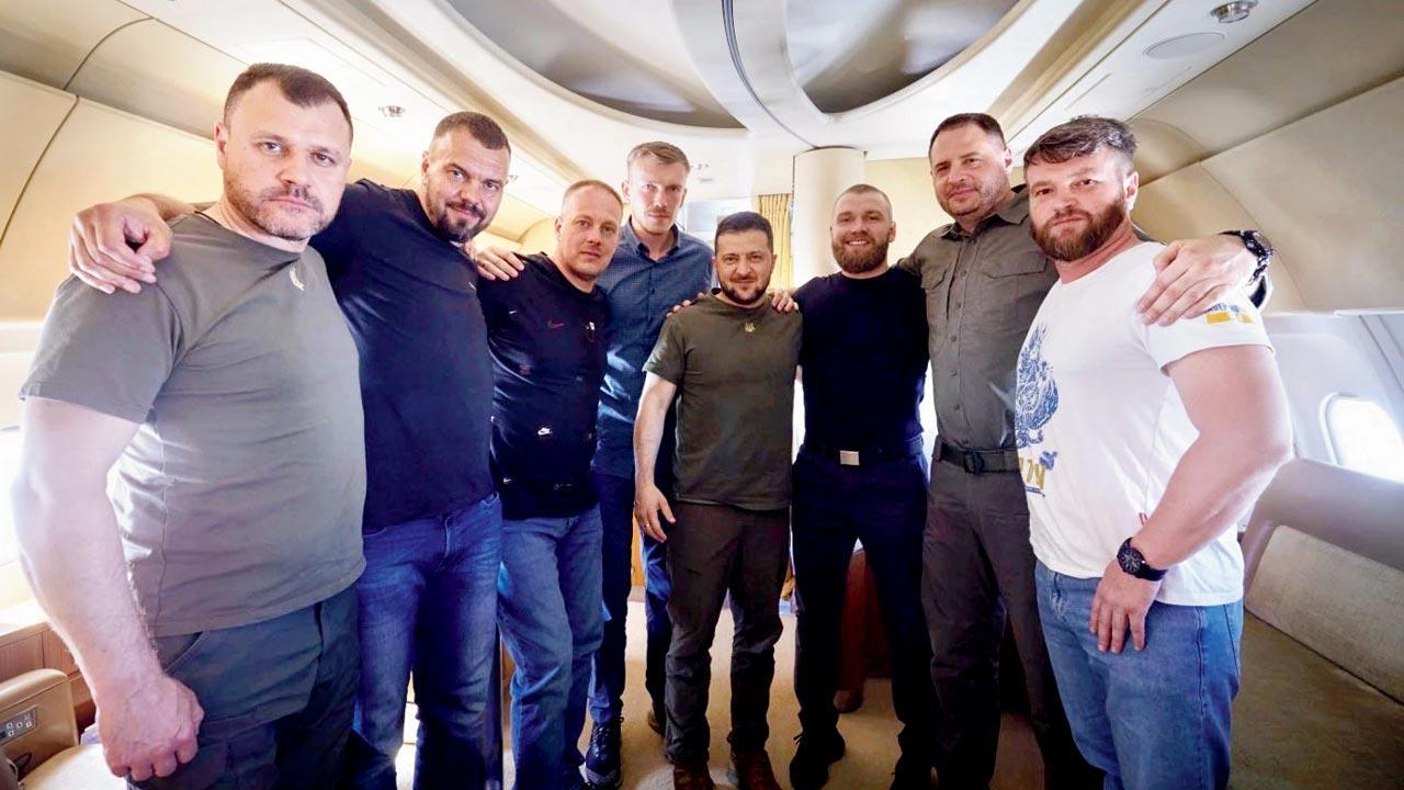 Volodymyr Zelensky hails efforts of Snake Island defenders