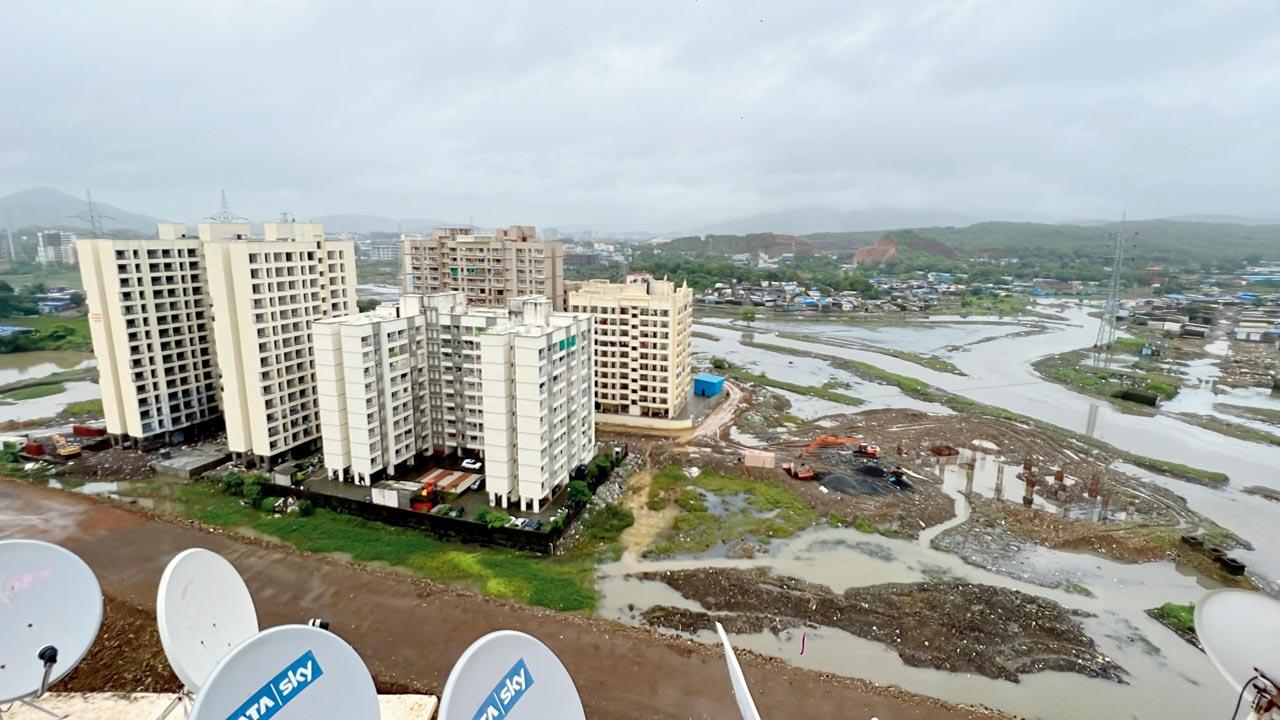 Selling fast in Vasai-Virar: Home with plunge pool
