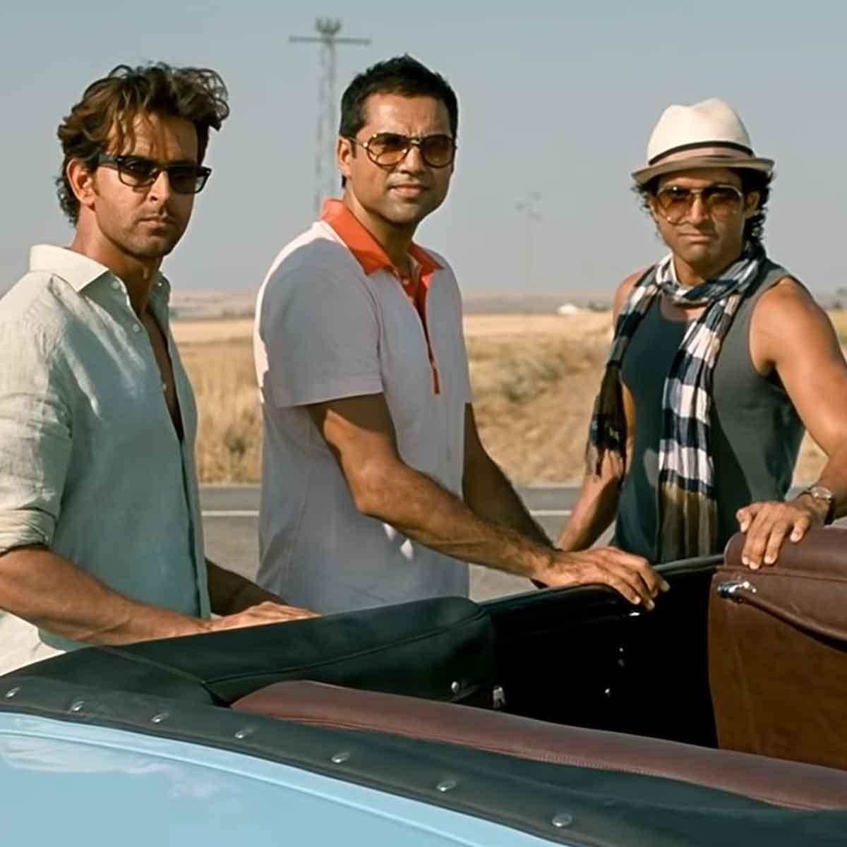 ZNMD celebrates the reunion of childhood friends Arjun, Kabir, and Imran during an epic road trip in Spain. As they embark on thrilling adventures like skydiving and bull running, they rediscover the essence of life and friendship.
