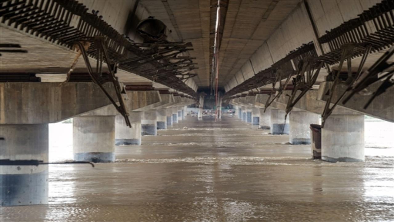 The river's water level at the Old Railway Bridge has been hovering around the danger mark after reaching an all-time high of 208.66 metres on July 13. It breached the danger mark again on Sunday following a surge in water discharge from the Hathnikund barrage in Haryana after heavy rain in parts of Uttarakhand and Himachal Pradesh.
