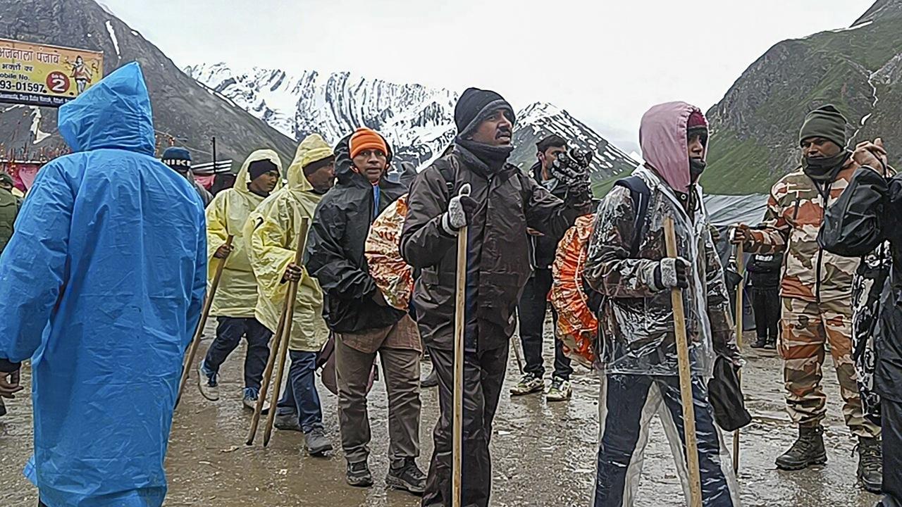 The Amarnath yatra resumed on Sunday from Panjtarni and Sheshnag base camps after remaining suspended for three days due to inclement weather in Kashmir. Photos/PTI