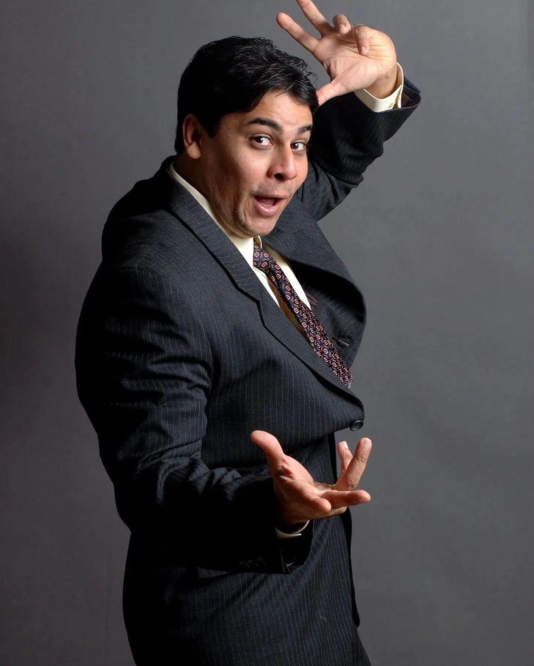 Cyrus Broacha becomes the 4th contestant to enter the house. He makes an entry on stage dressed as a woman, and also dances with Salman Khan on a song from his film Kisi Ka Bhai Kisi Ki Jaan. He is a TV anchor, comedian, political satirist, columnist, podcaster and author. He is also a prankster, best known for his show Bakra on MTV and his show The Week That Wasn't.