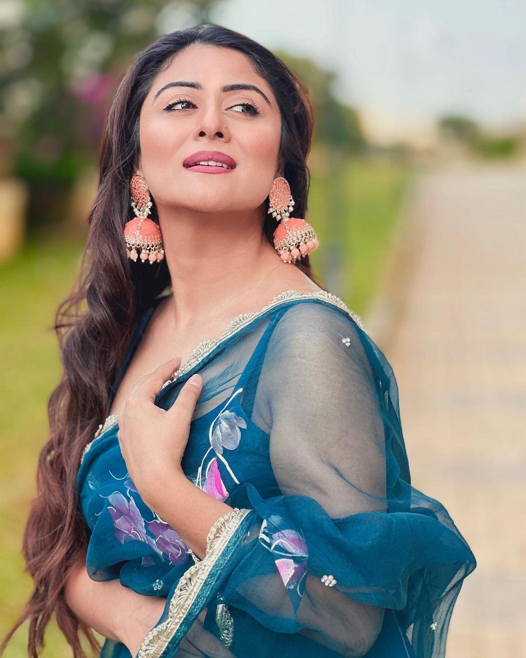 Falaq Naaz is the sister of actors Shafaq Naaz and Sheezan Khan. She is best known for her roles in TV shows, most notably the long running soap opera Sasural Simar Ka in which she played the character of Jhanvi Bhardwaj.
