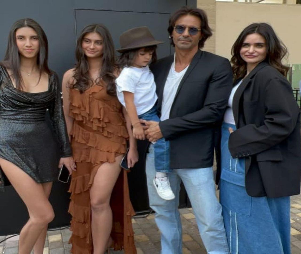 Gabriella has opened up about how Arjun’s daughters absolutely dote on their little stepbrother. In this picture, the gorgeous family poses at Lakme Fashion Week