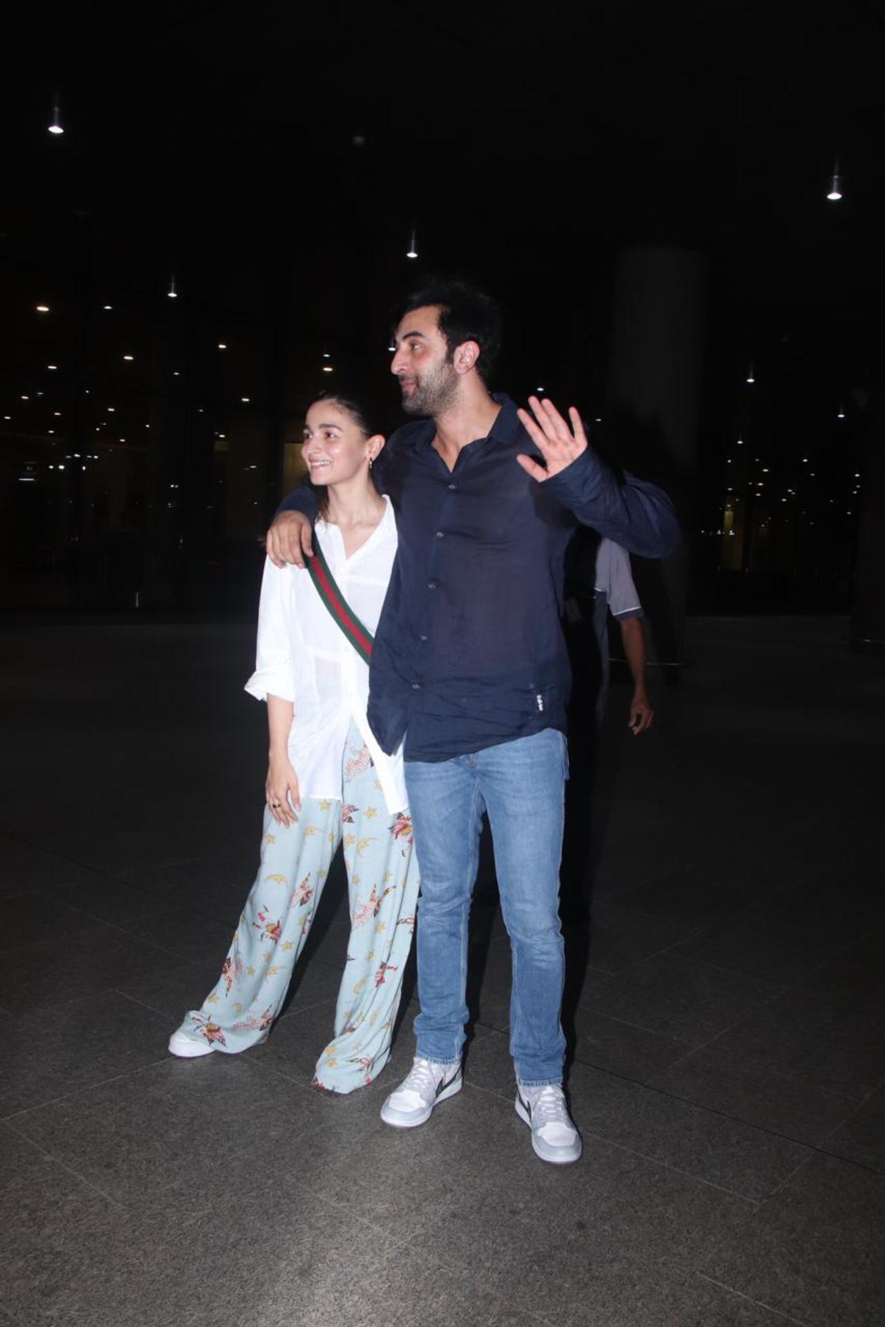Alia and Ranbir have been busy with their respective work commitments of recent and have returned to Mumbai to resume work after their vacation. After all – duty calls! 