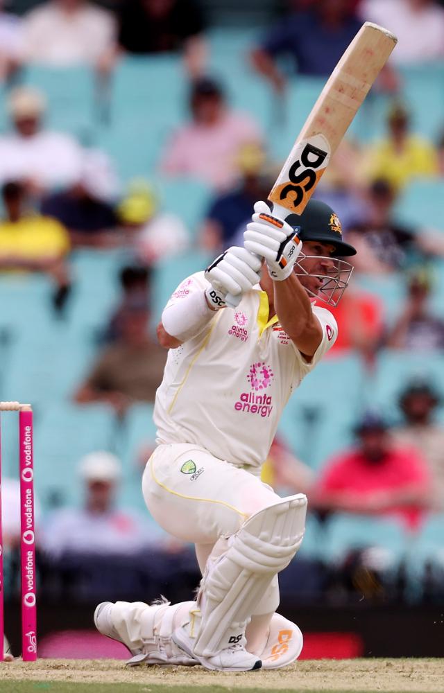Australia’s David Warner scored 273 runs, including 2 half-centuries. His highest score was 95.