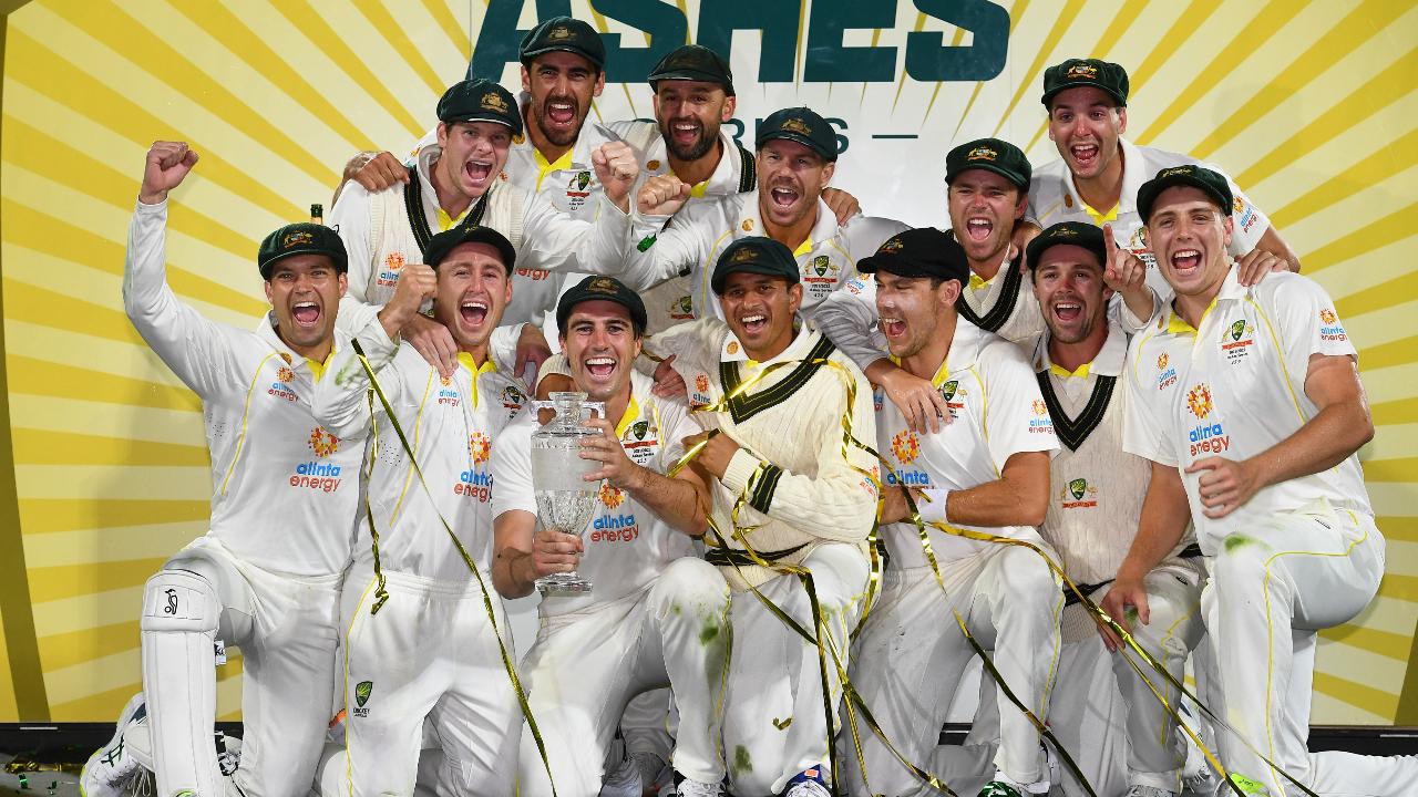 In the last 10 Ashes series, Australia won 4 times whereas England claimed the title 5 times with 1 edition resulting in a draw. England last won the title in 2015. In the last Ashes series (2021-22), Australia defeated England 4-0 to win the title.