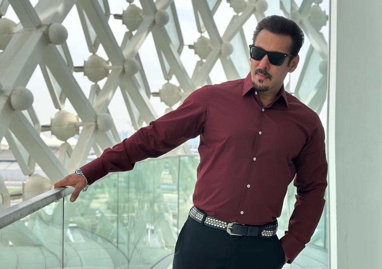 Dabbang actor Salman Khan also has tried his hand at singing. Some of his most famous songs include 'Main Hoon Hero Tera' and 'Hangover'.