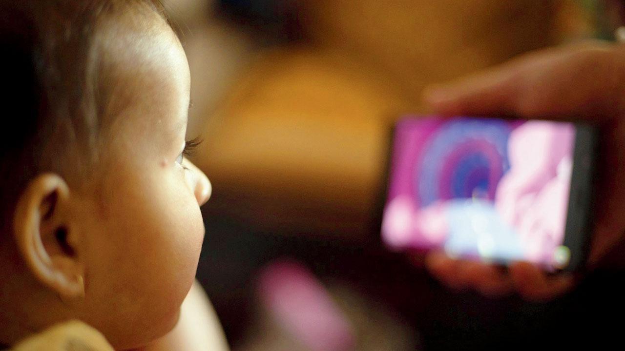 Delay the introduction of screens for babies and toddlers. Engage the children using offline tools that feed their imagination, hobbies and interests