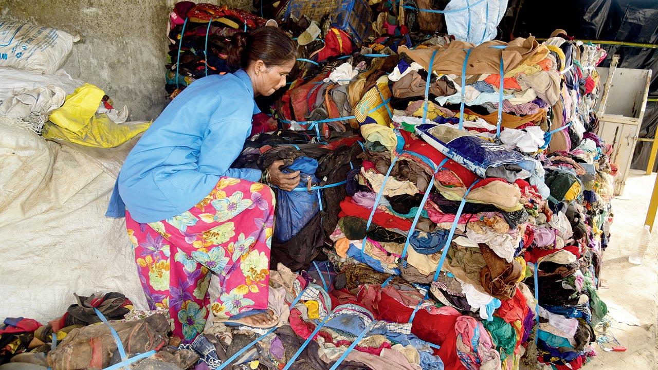 Nineteen women earn Rs 300 daily to clean up 10 villages every day