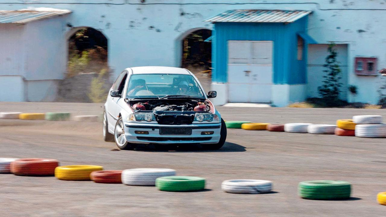 Wish to try your hands at motorsports? Participate in this drift sport event in Thane