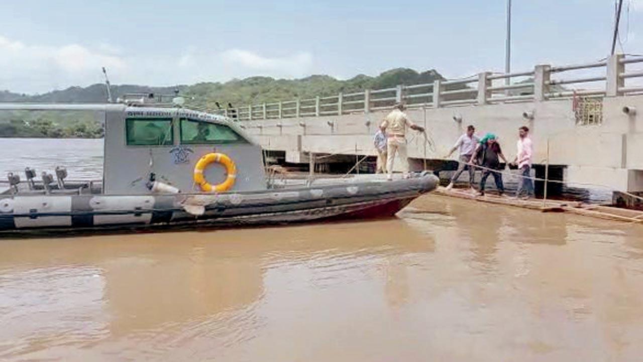 Cops launch operation to recover severed head from Bhayandar creek