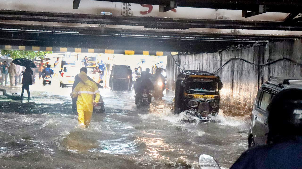 The flooded Andheri subway on June 28. Pic/Anurag Ahire 