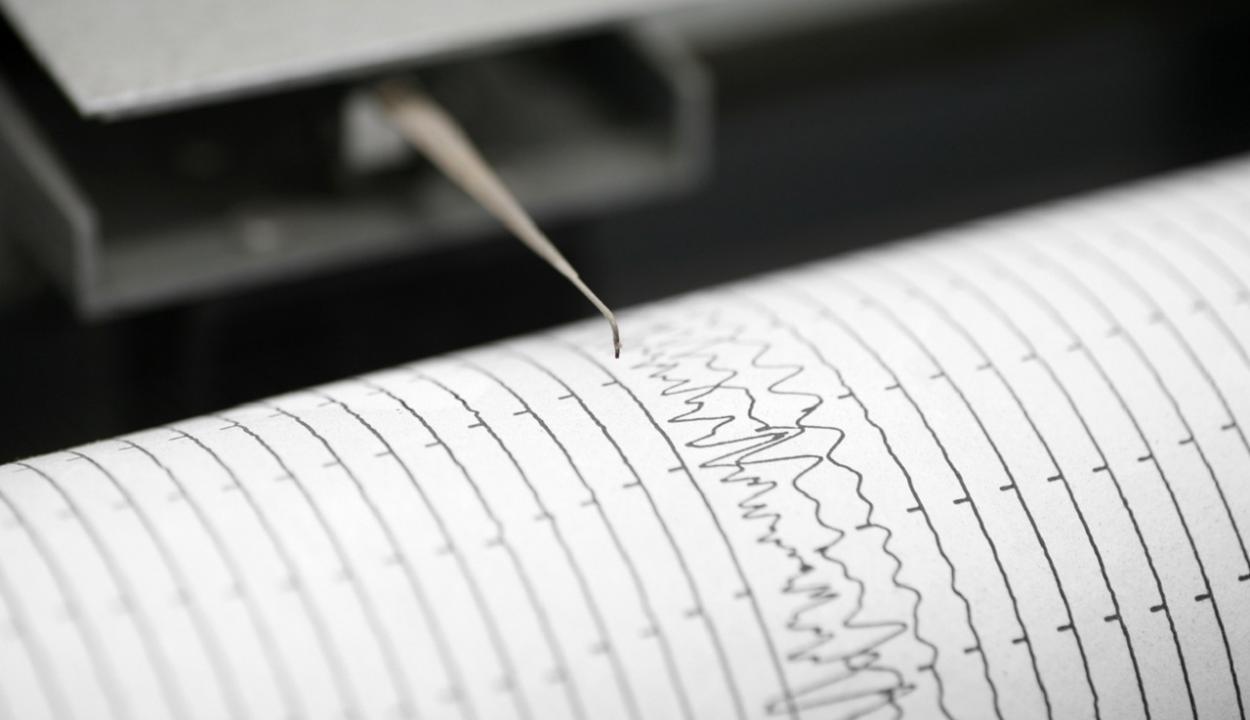 Earthquake of magnitude 3.9 hits Bay of Bengal