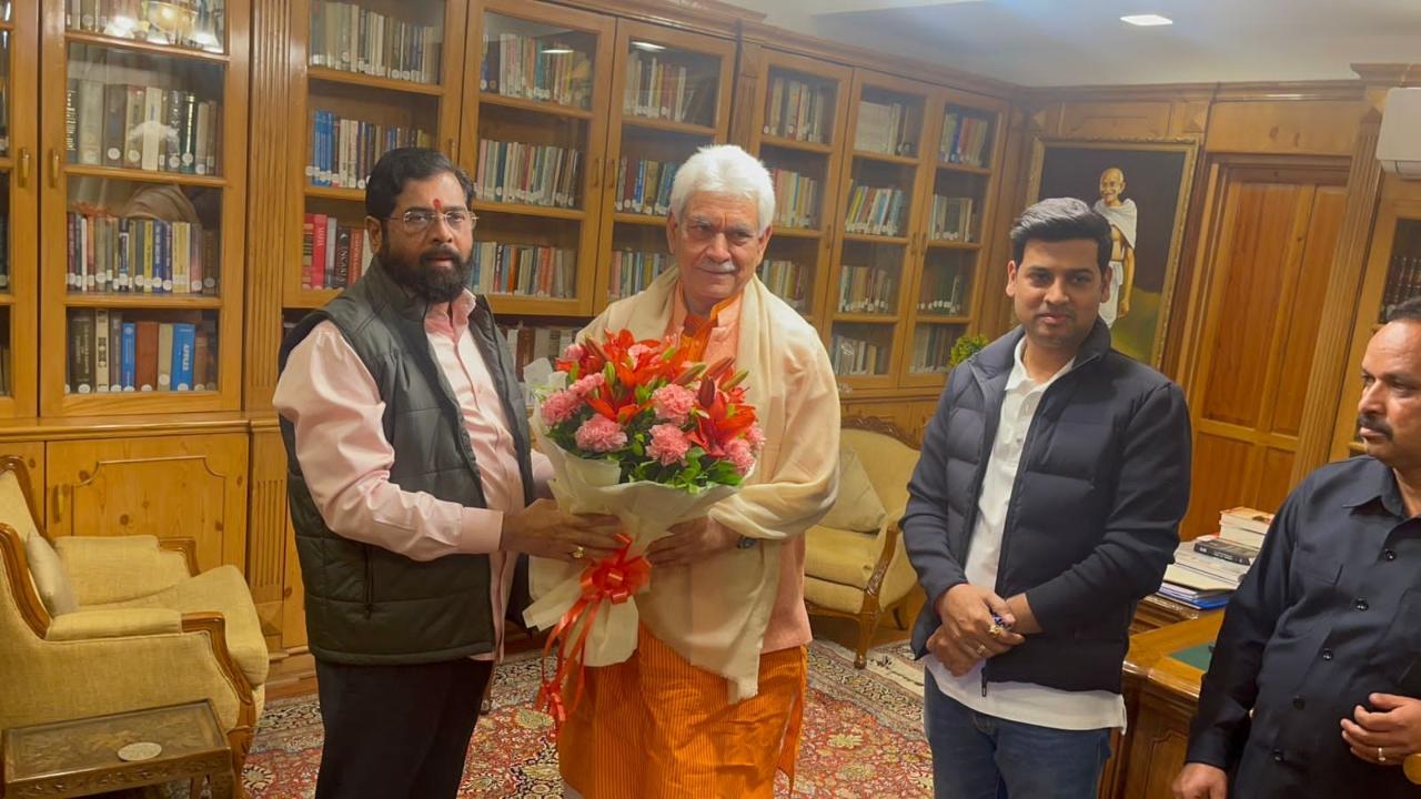 CM Eknath Shinde handed over a letter to LG Manoj Sinha, requesting him to allocate the plot of land in Srinagar to build Maharashtra Bhavan for tourists visiting the Union Territory from his state
