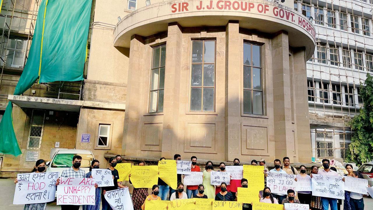 Mumbai: JJ doctors go on indefinite strike