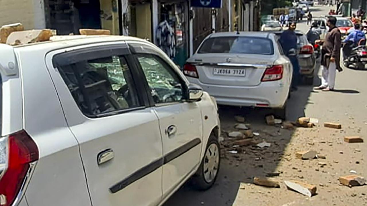 Tremors of the earthquake were also felt in the national capital and parts of north India. A local from Srinagar said, 