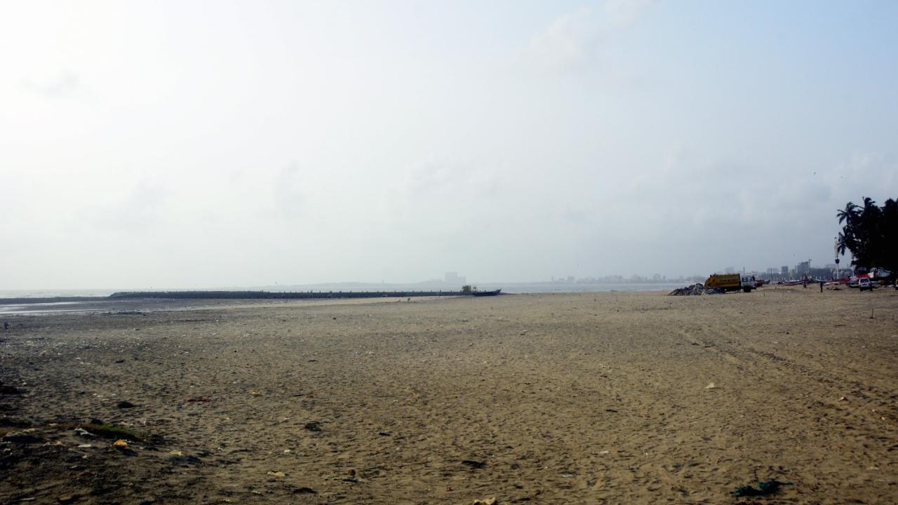 The police had recovered the bodies of the four boys who had drowned. They were identified as Jay Roshan Tachpariya, 15, Dharmesh Valji Bhojaiya, 16, and brothers Manish Yogesh Oganiya, 12, and Shubham Yogesh Oganiya, 15, all residents of Datta Mandir Road in Vakola, Santacruz East