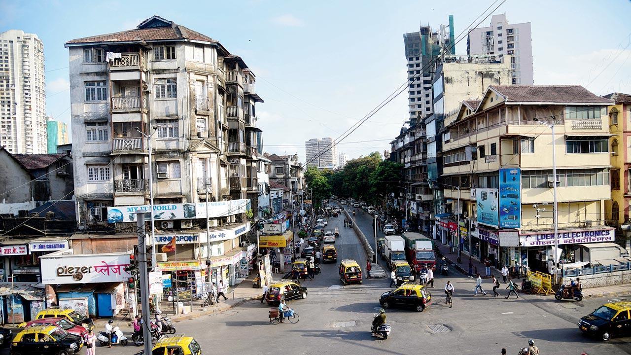 Mumbai: Lack of bids delaying all big projects