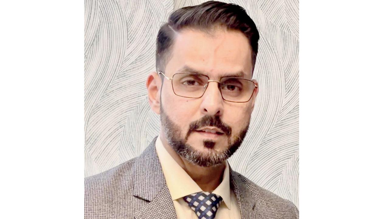 Advocate Mobin Solkar who is representing the Kukreja family
