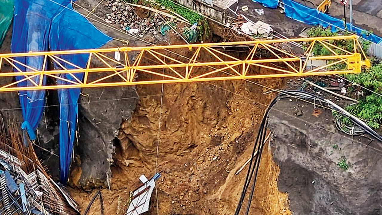 The cracks on the service road. Pic/Twitter@DKosadia