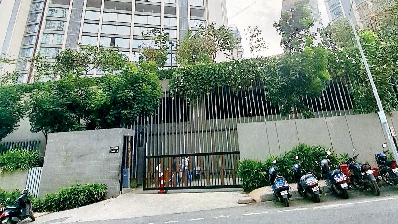 Oberoi Esquire in Goregaon East where the accused couple live
