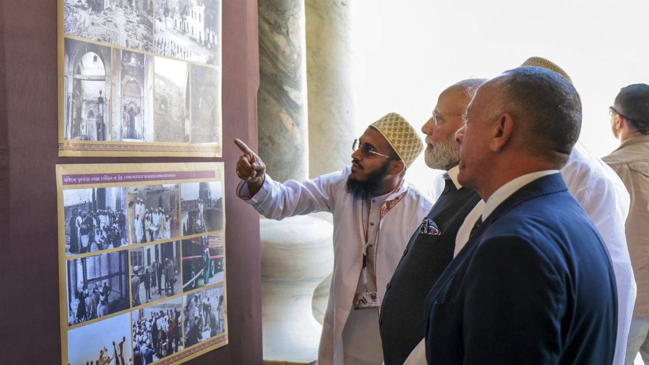 The Al-Hakim mosque, with its centuries-old legacy, serves as a beacon of religious and historical importance showcasing the intermingling of Indian and Egyptian cultures