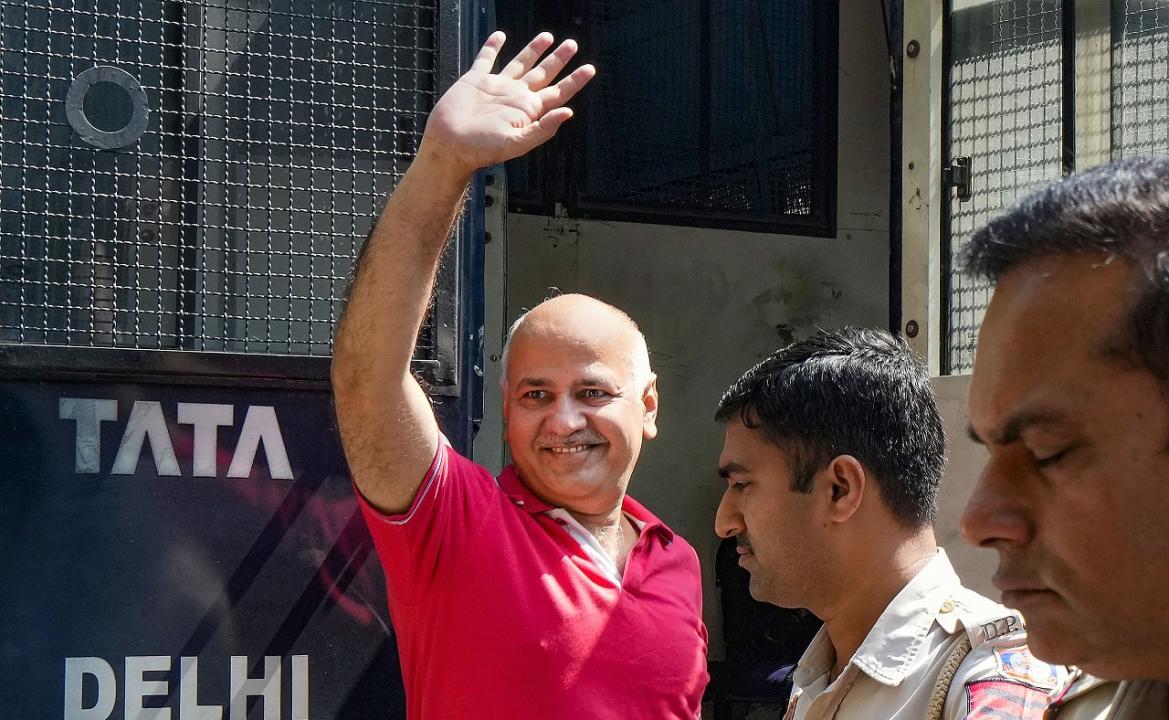 After HC grants interim relief, Sisodia reaches residence to meet ailing wife