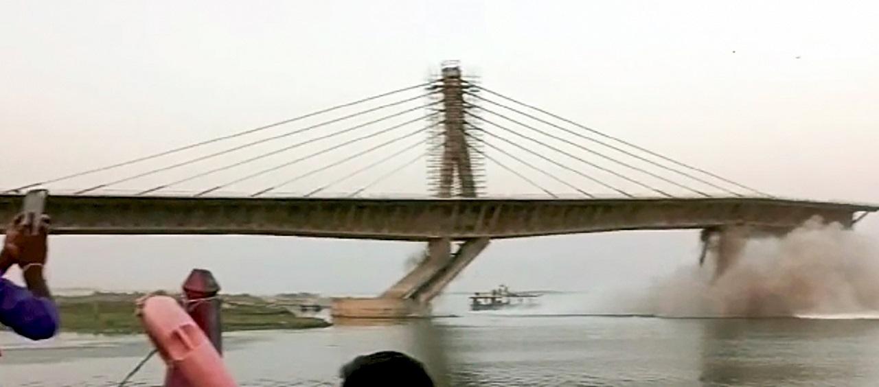 The bridge was supposed to connect Khagaria district with Bhagalpur