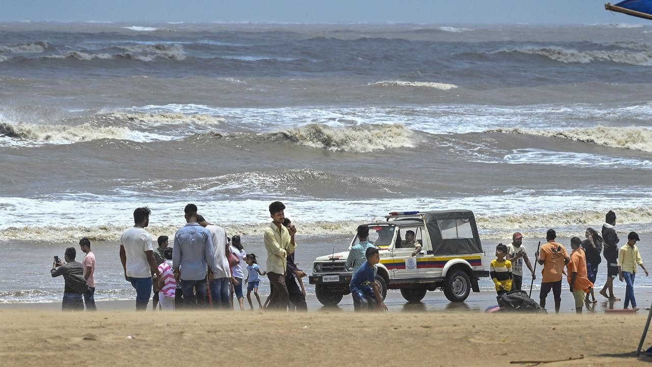 Mumbai weather report Partly cloudy with possibility of rain and
