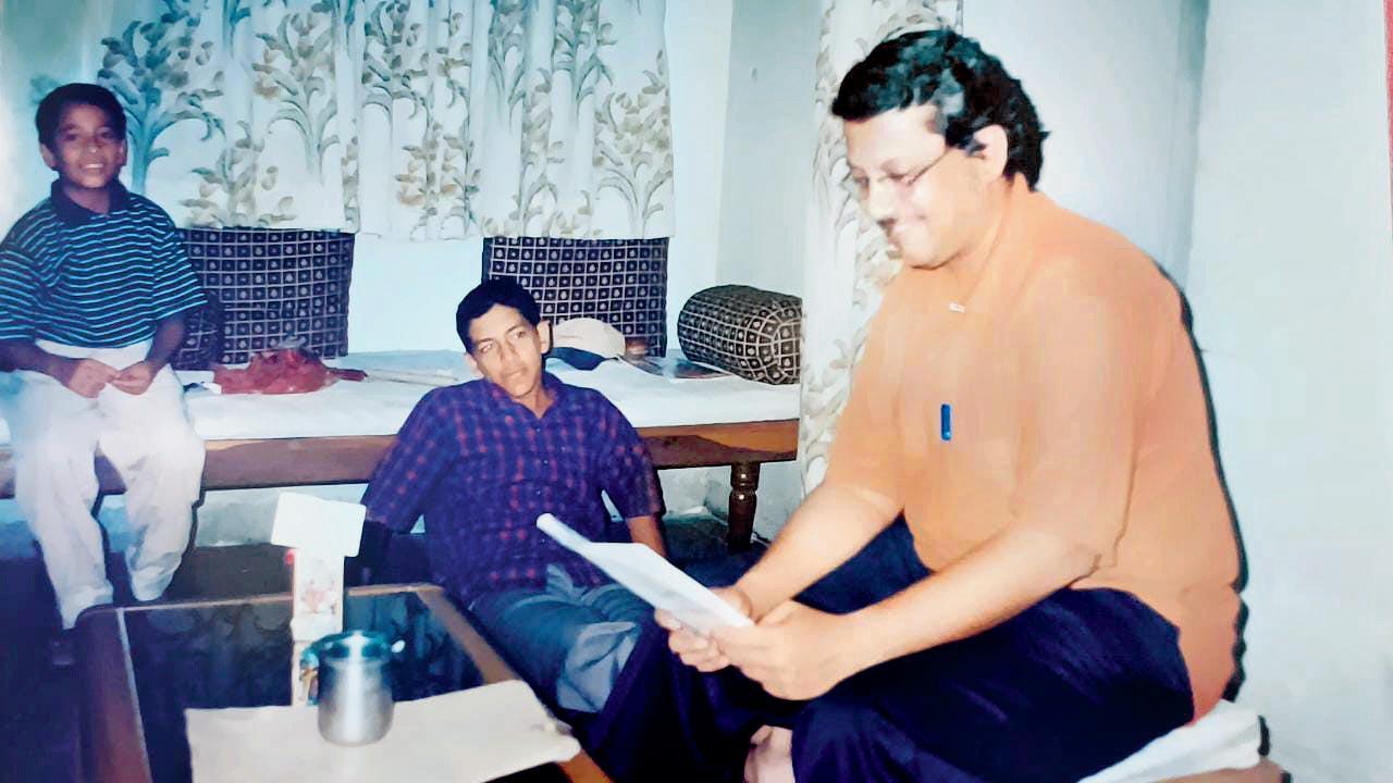 Chaitanya (left) and Prasanna with their father Chandrasekhar P Sant