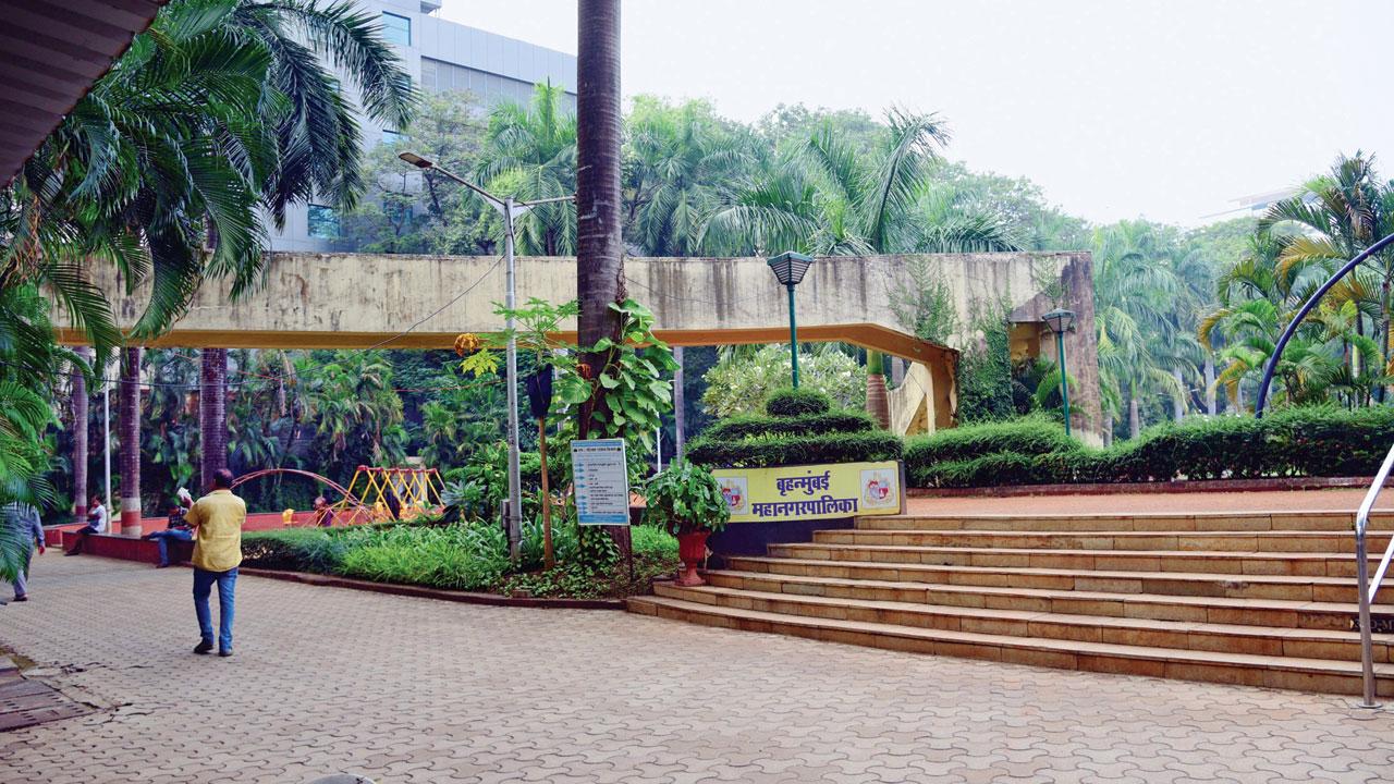The BMC had floated a tender to construct the underground parking at Patwardhan Park in Bandra West. File pic/Pradeep Dhivar