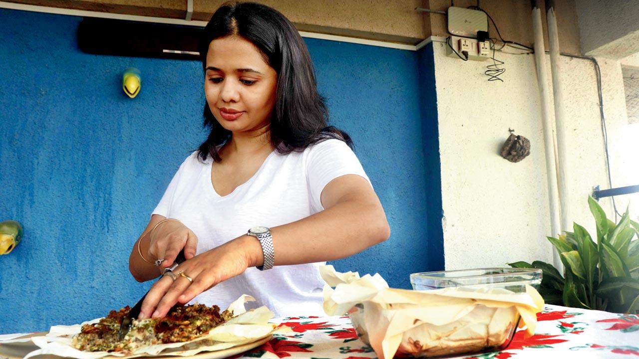 Anuradha Medhora prepares the dish. Pics/Anurag Ahire