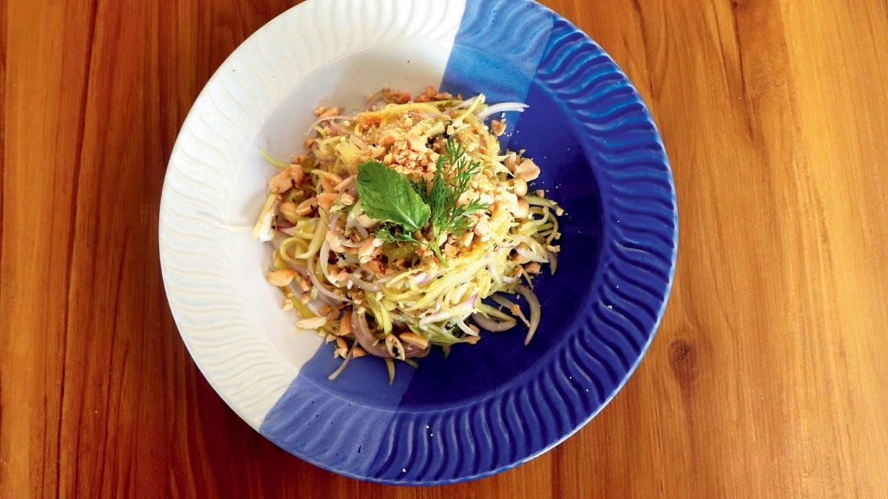 Raw mango and papaya salad