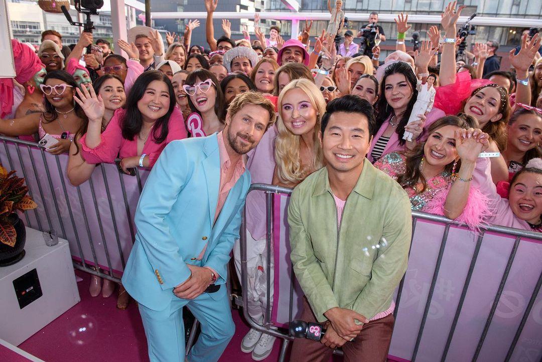Ryan Gosling and Simu Liu with mesmerised fans at the Barbie press tour