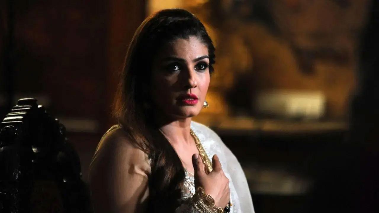 Check out how Raveena Tandon relaxes on a rainy day