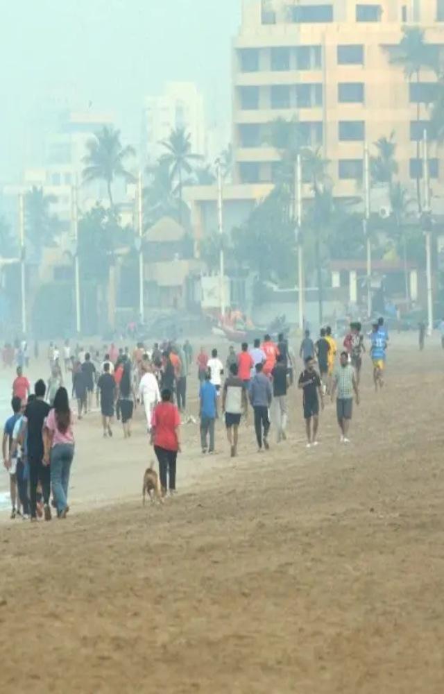 The rescuers are facing difficulty in the search because of the high tide and divers from the Navy and Coast Guard have also been requested to join in