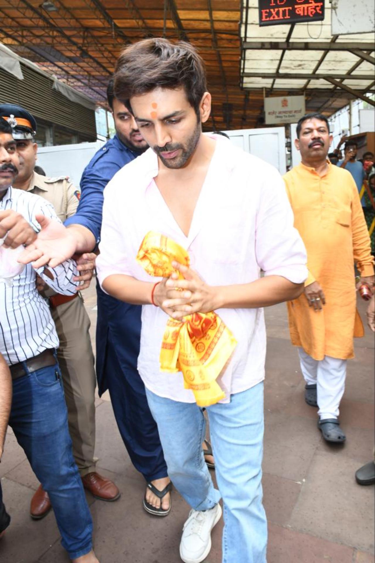 Satyaprem Ki Katha directed by Sameer Vidwans also stars Kiara Advani in the lead. The film marks Kartik and Kiara's second collaboration after their blockbuster horror comedy 'Bhool Bhulaiyaa 2'
