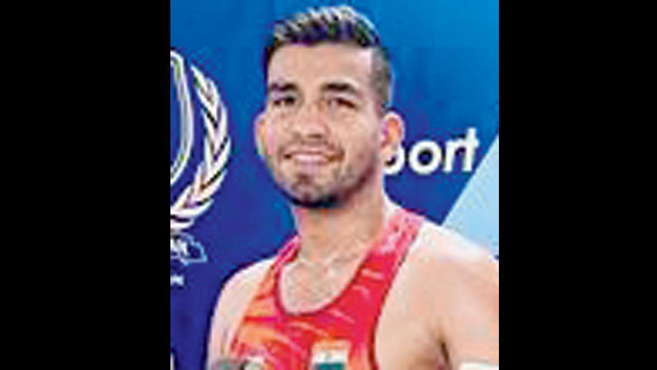 Indian boxer Sumit advances to semis