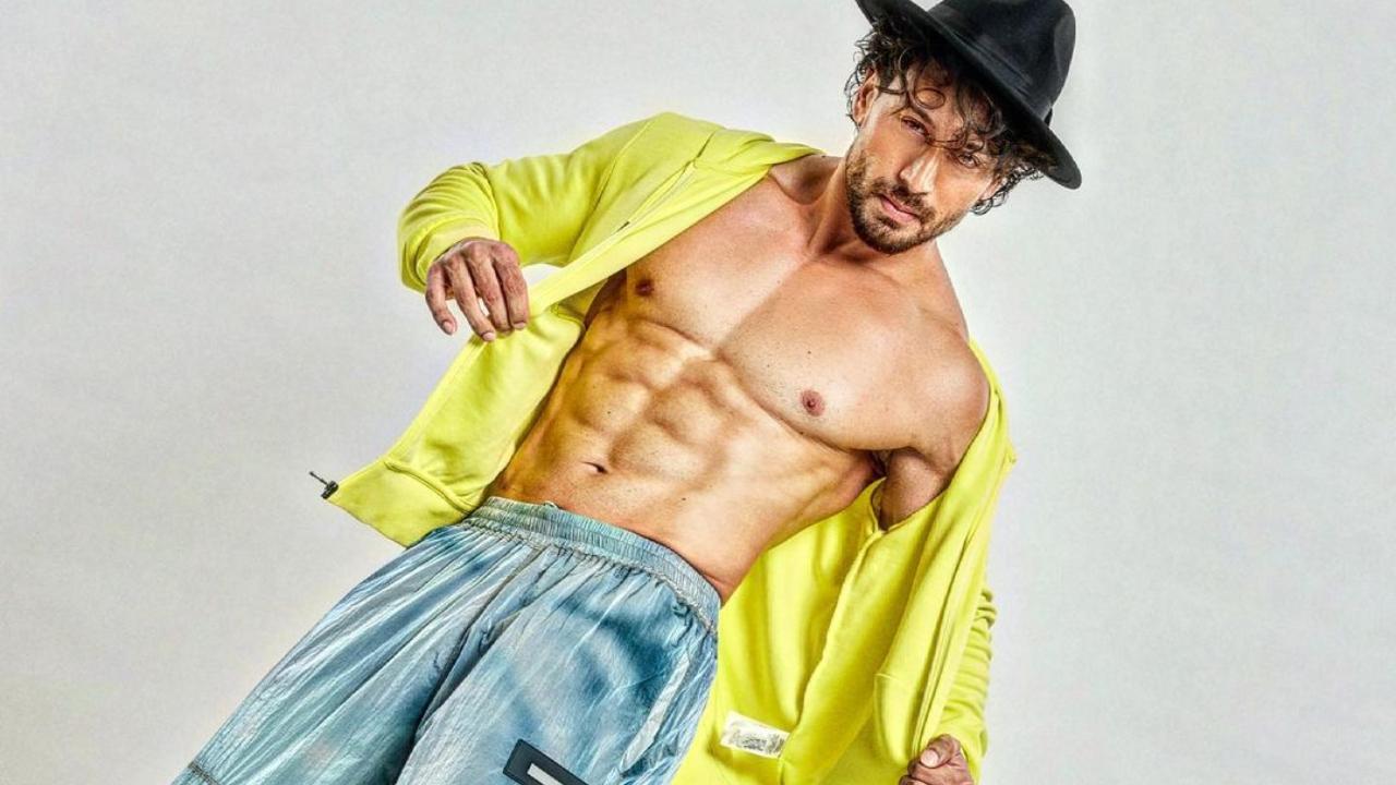 The junior Shroff is a fitness enthusiast and often shares glimpses of his workout routine on social media. Tiger Shroff inspires his fans to be persistent with fitness training