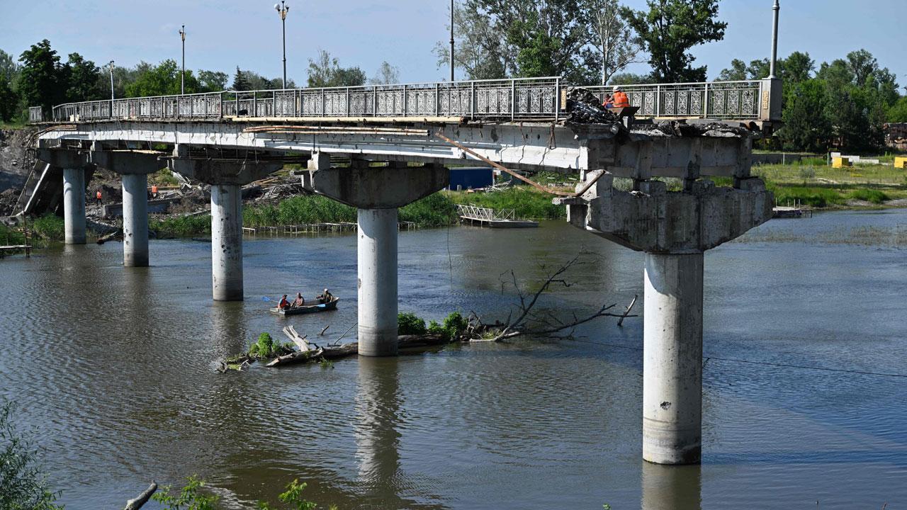 Explosion damages bridge linking Crimea to Ukraine