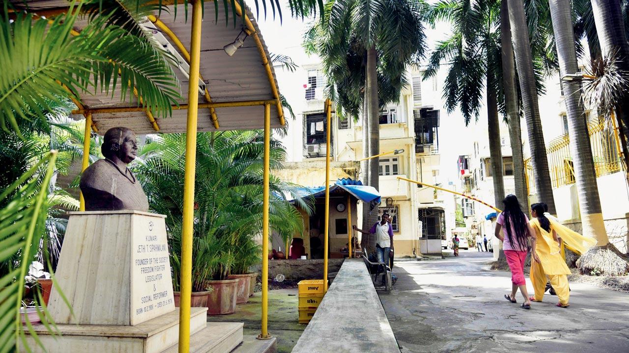 Jethi Sipahimalani memorial at the Navjivan Society entrance, Mahim. File pic