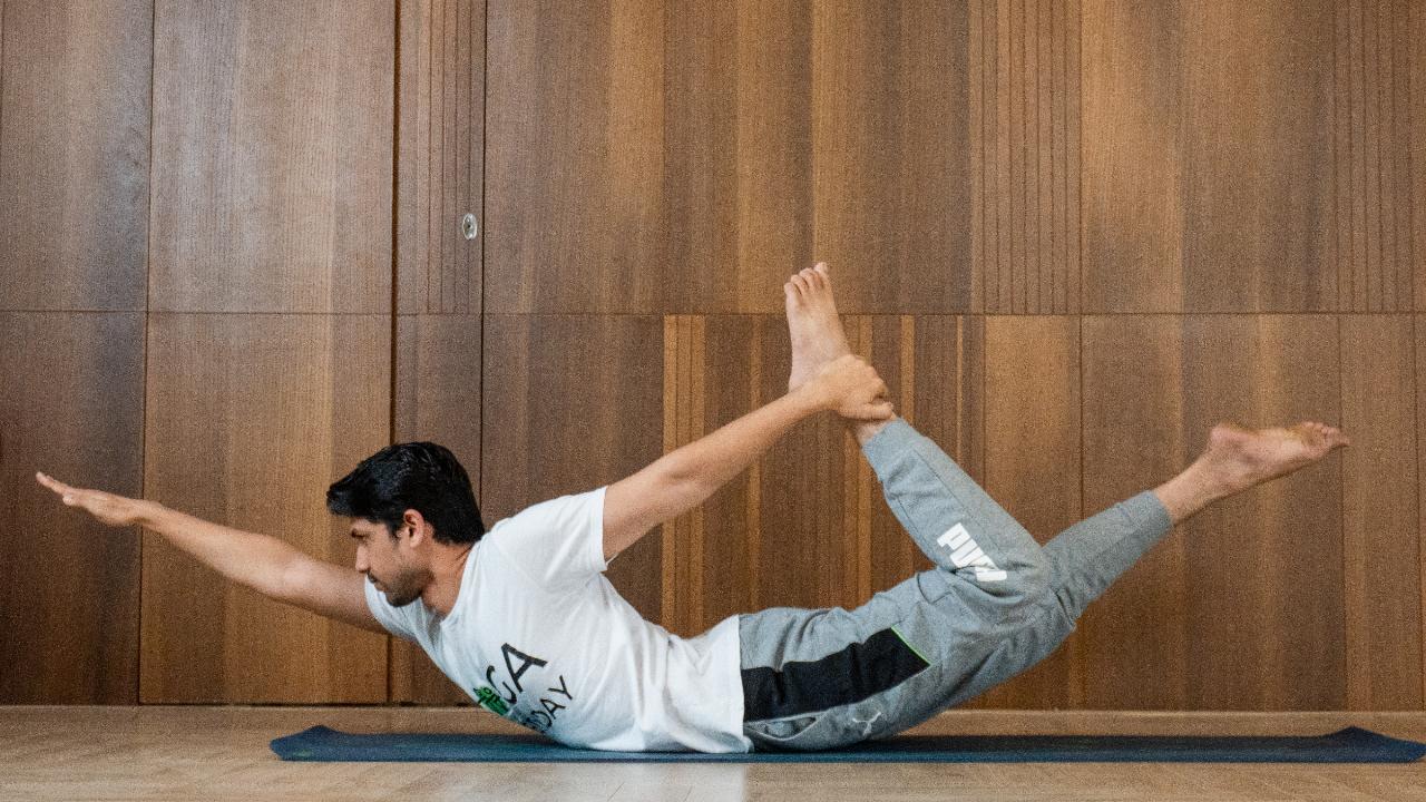 Half Bow Pose provides benefits such as stretching the front of the body, opening the chest, strengthening the back muscles, and improving flexibility. It is important to practice this pose mindfully, listening to your body and avoiding any discomfort or strain