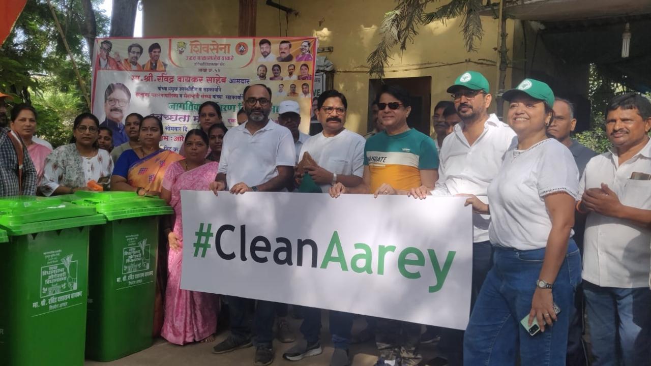 Students of Oberoi International School also participated in this unique drive which got all the stakeholders together – led by MLA and ex-minister Ravindra Waikar, MCGM P South and K East wards, Aarey Dairy Department and Forest Department led by RFO, Narendra Muthe and his staff