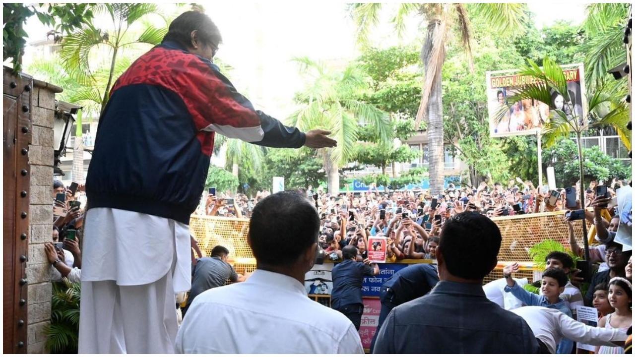 Amitabh Bachchan goes bare feet to meet fans, says 'My well wishers on Sunday are my temple'