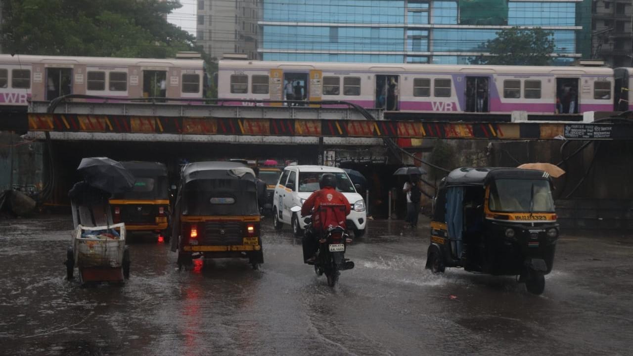 About an hour later, in a fresh statement, the Mumbai Traffic Police said that the vehicular movement was back to normal at the Andheri Subway as it was reopened for traffic