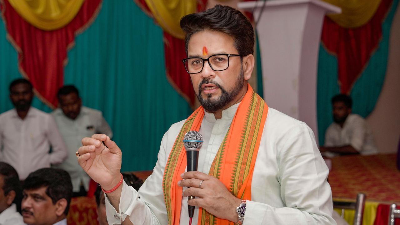 PM supplied vaccine to 160 countries; Uddhav Thackeray stayed at home during pandemic: Anurag Thakur