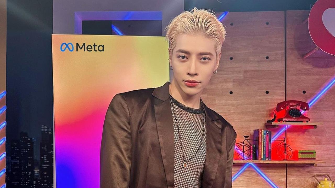 Aoora reveals that his name means energy and he wants to spread happiness. He also opens up about the differences of being part of a K-pop group and being a solo artist.